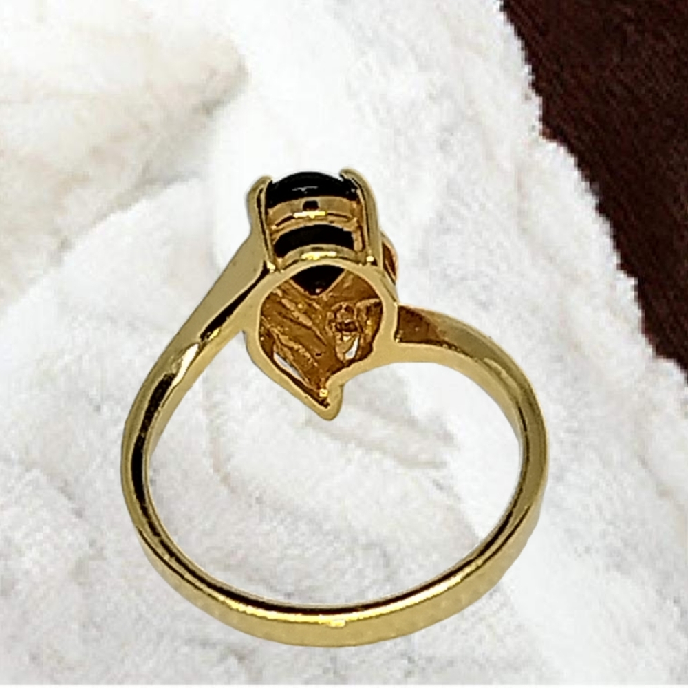 SOLID 14K Yellow Gold Ring with Onyx & Diamond Gemstones - Picture 6 of 7